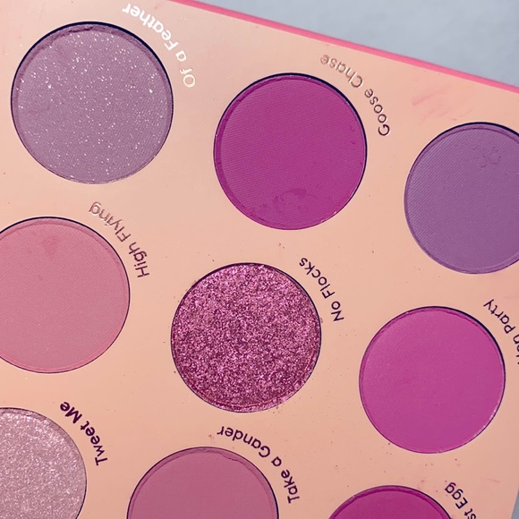 COLOURPOP CP FINE FEATHERED EYESHADOW PALETTE BOUTIQUE UNTOUCHED NWT - Picture 5 of 8